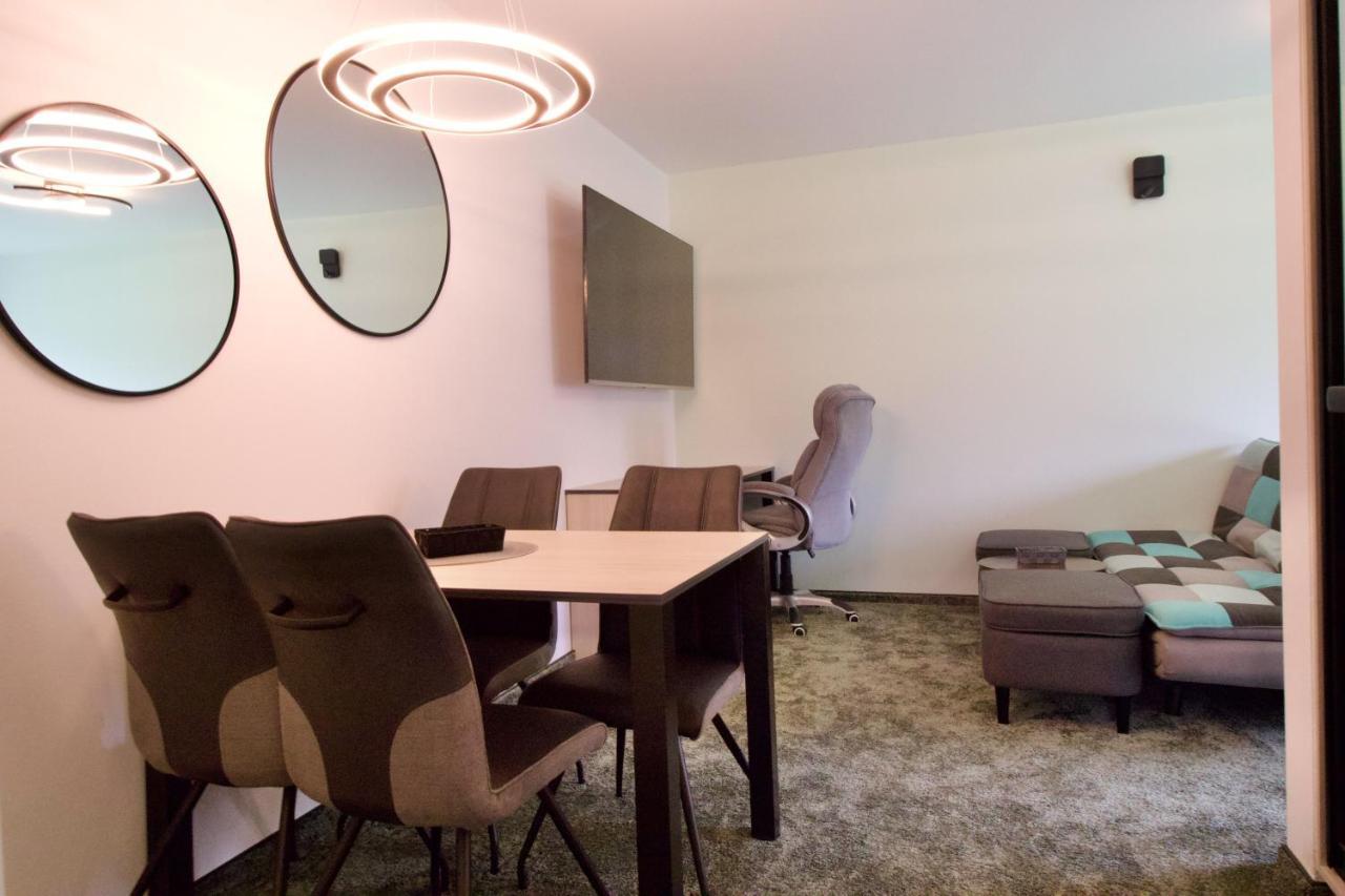 Apartman Uprostred Trojuhelniku Praha - Karlovy Vary - Plzen Kolesovice Ngoại thất bức ảnh