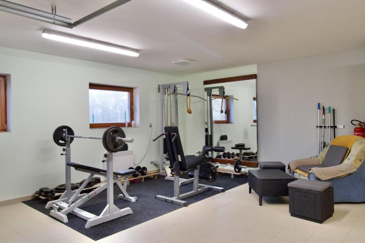 Apartman Uprostred Trojuhelniku Praha - Karlovy Vary - Plzen Kolesovice Ngoại thất bức ảnh